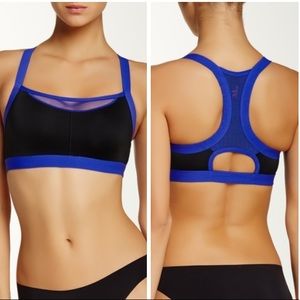 Natori Josie Amp’d Cutout Racer Back Sports Bra